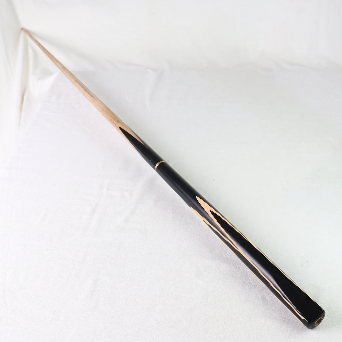 2024 New High Quality Pool Cue Stick Billiards cues 145cm 57 Inch Brass Joint White Ash Wood Snooker Cue with Extend Butt
