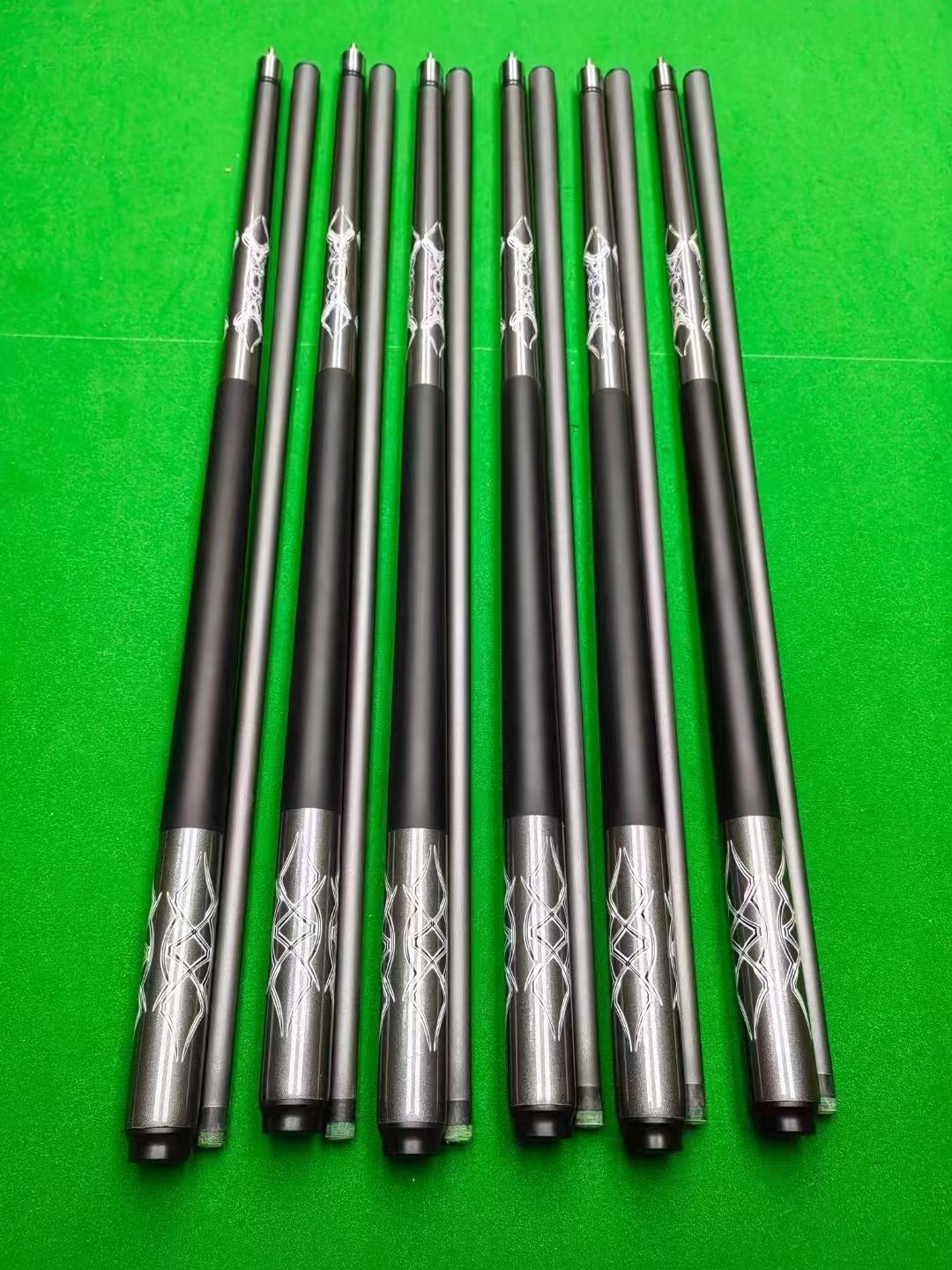 Carbon Fiber Snooker Billiard Cue Standard 1/2 size with 13mm Cue Tips Logo Customizable Factory Direct Sale