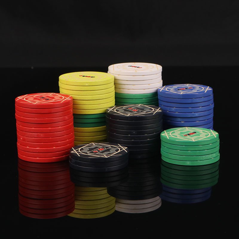 Wholesales Tournament 39mm Casino Chip Custom Logo Manufacturing Ceramic Poker Chips for Tableyop Game