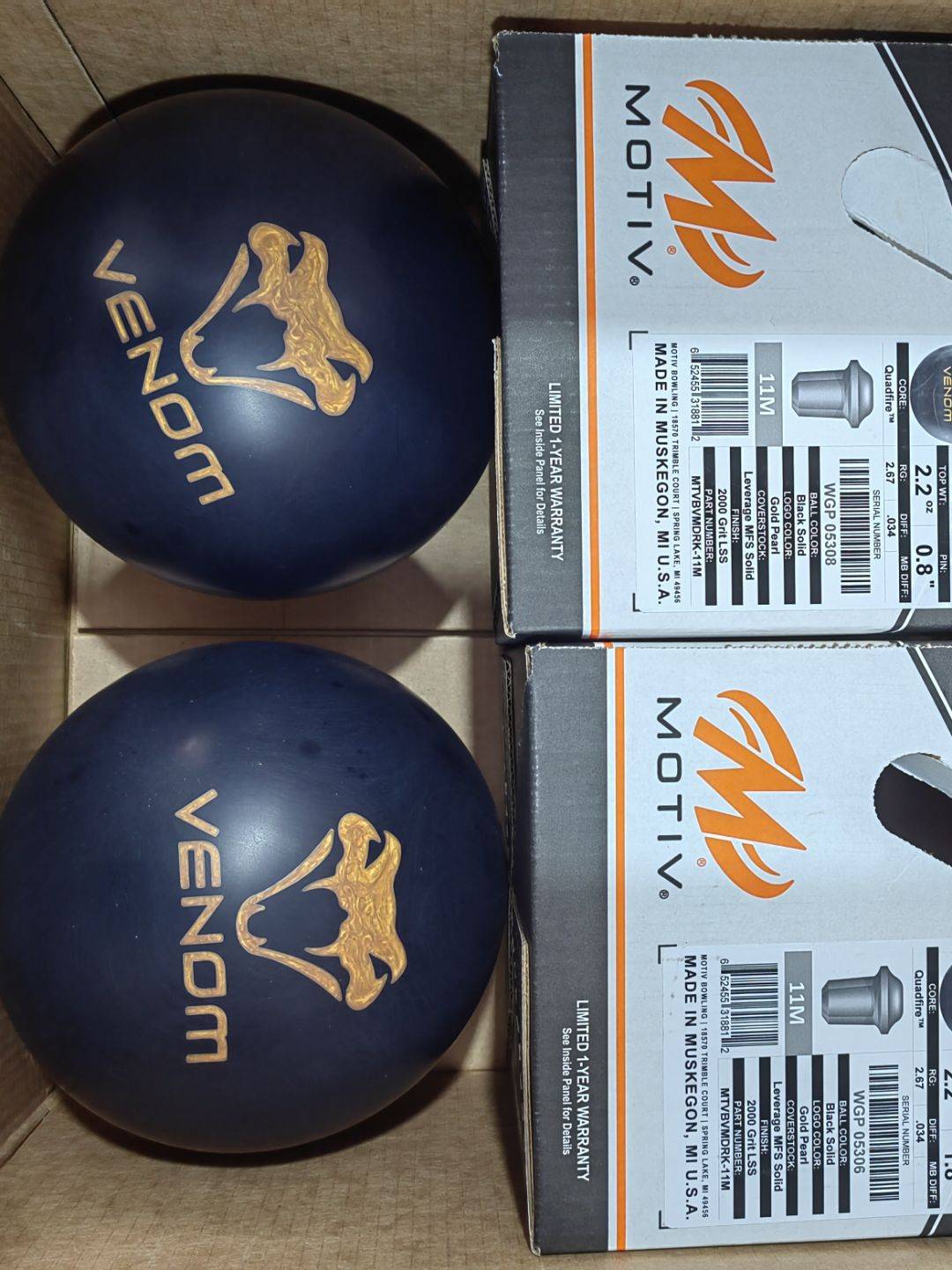 Spot Motiv brand new professional bowling golden snake Blackvenom 11 pounds 07 ounces