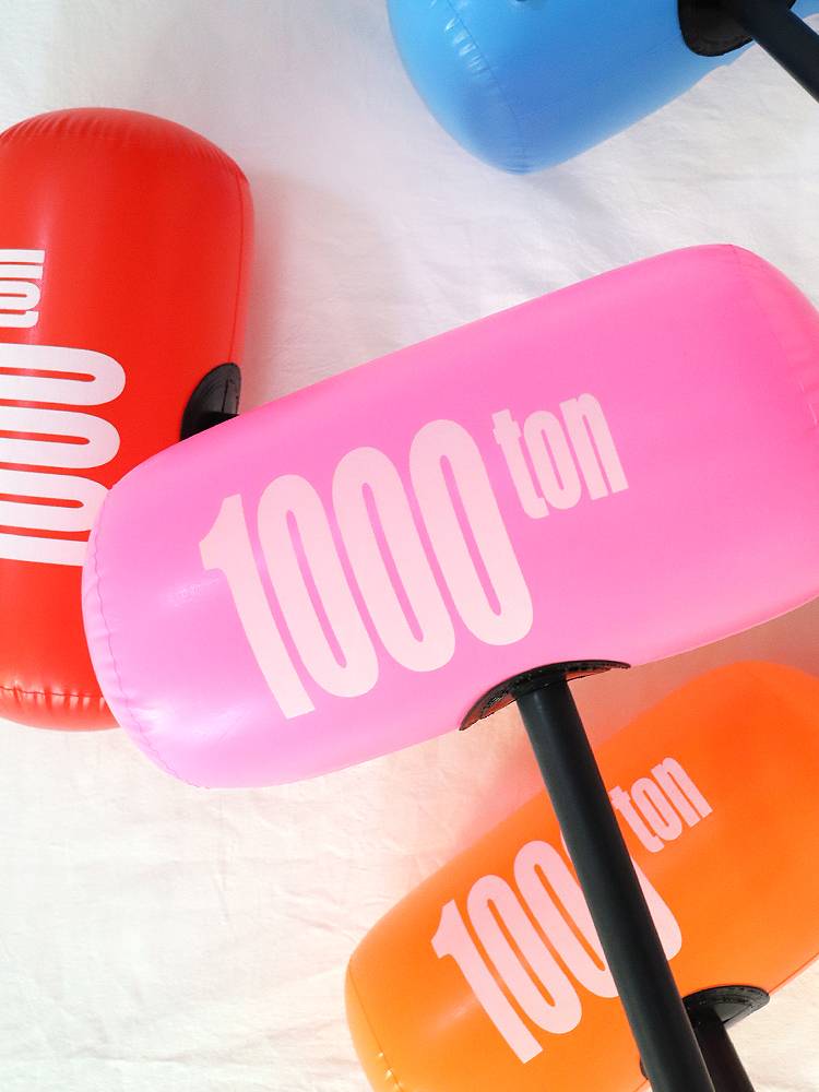 Large -scale game props Large thousand tons of hammer interactive punishment for inflatable hammer thick group construction activities