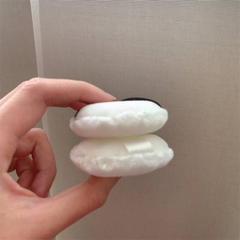 Japanese lush puff implanted velvet loose powder puff on makeup powder, make makeup powder flutter flutta soft