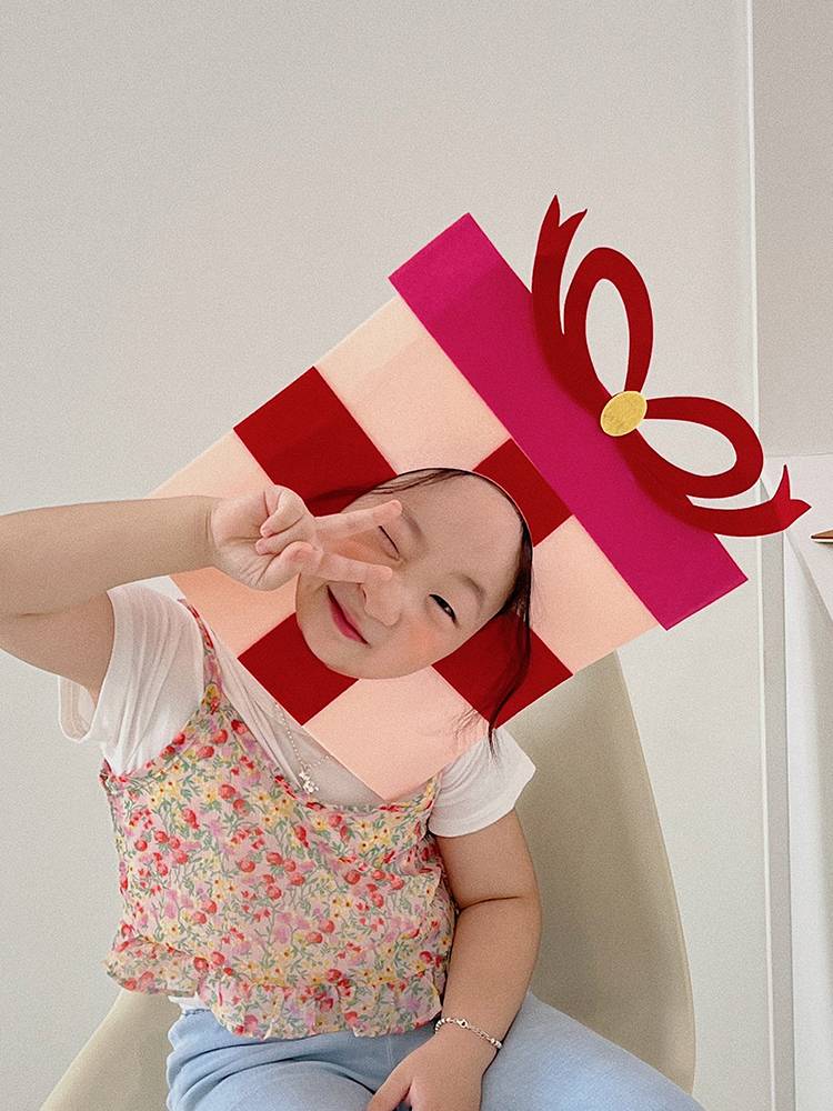 INS Feng Xiaoshong Book Creative Cake Head Hand Hat Funny Party Cage Decoration Proper Birthday Party Mask