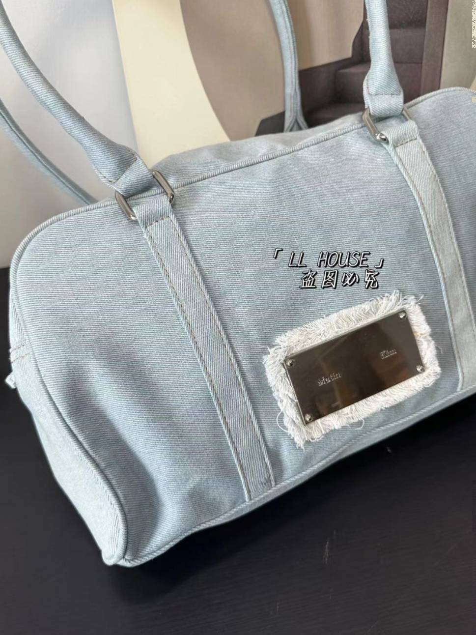 korea's small-scale design name matinkim for old retro-washing cowboys with a large volume of gym kit