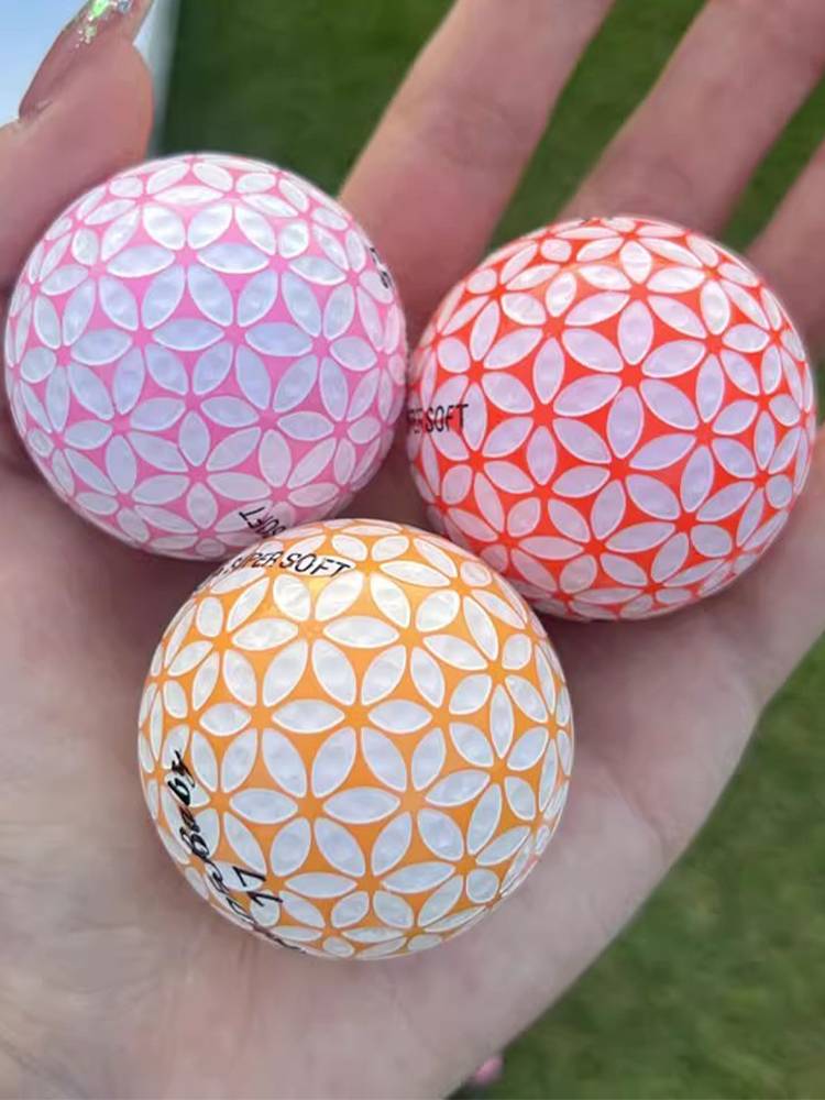 Japan Kaede golf ball pink two -layer game cherry blossom powder cute aiming line 9 capsule long distance ball