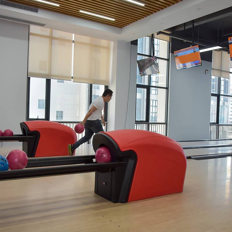 Indoor Boaning Ball Experience Hall Digital Sports Sports Tide Play Museum Adult Children's Bowling Training Museum Equipment Equipment