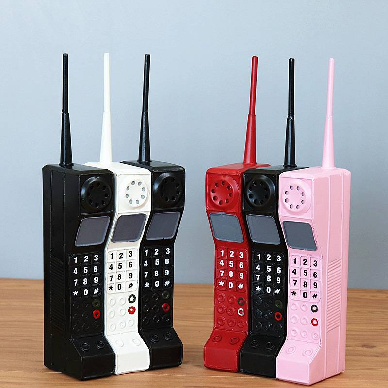 Retro Nostalgic Creative Big Brother University in the 1980s mobile phone model simulation window decoration Chinese style costume props