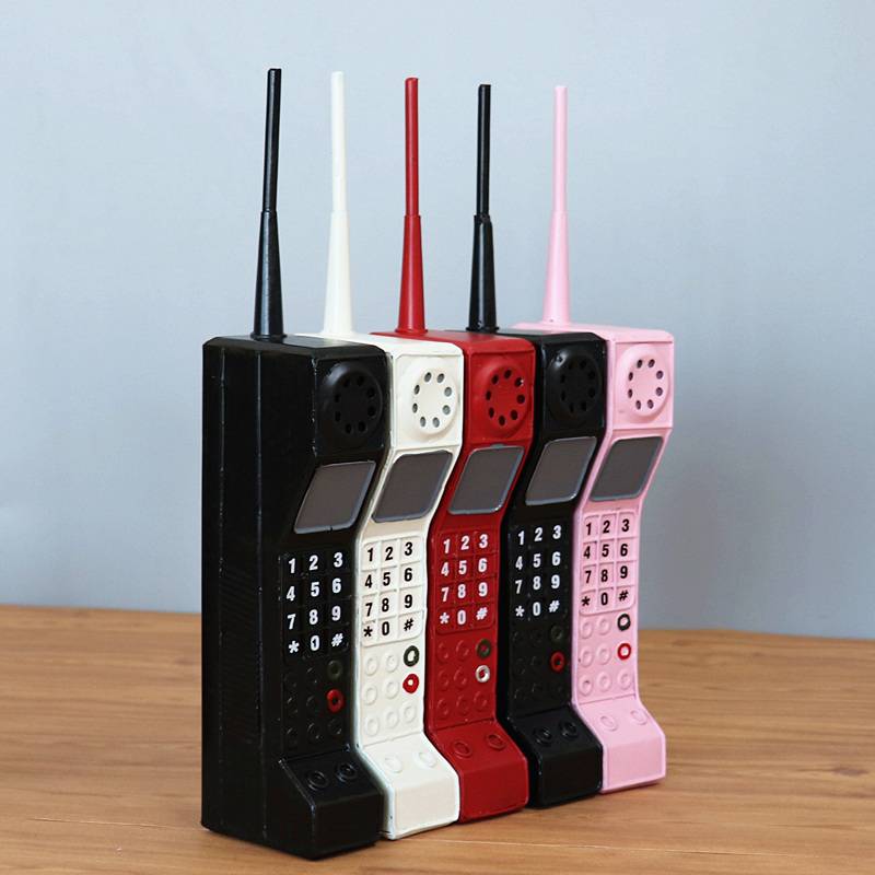 Retro Nostalgic Creative Big Brother University in the 1980s mobile phone model simulation window decoration Chinese style costume props