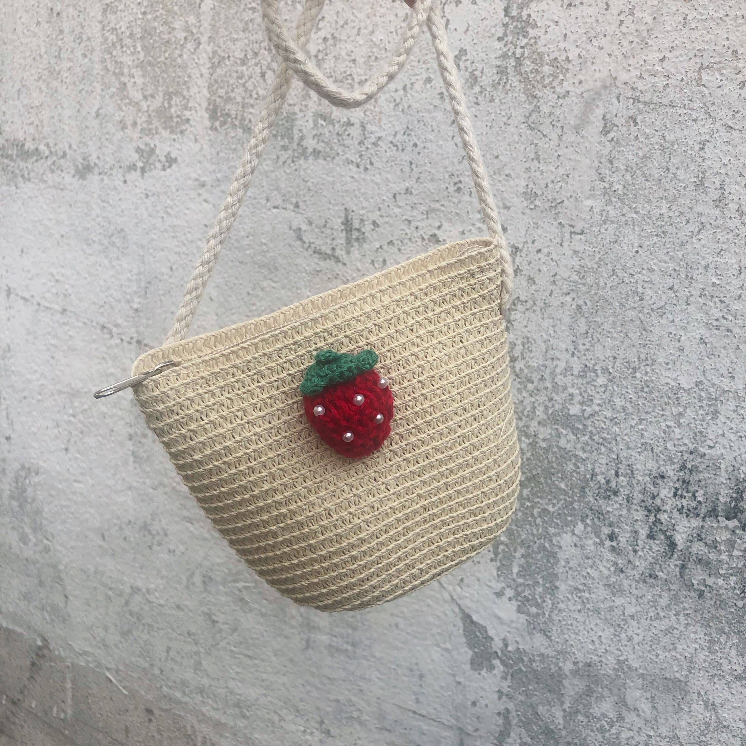 Beige strawberry (knitted strawberry)