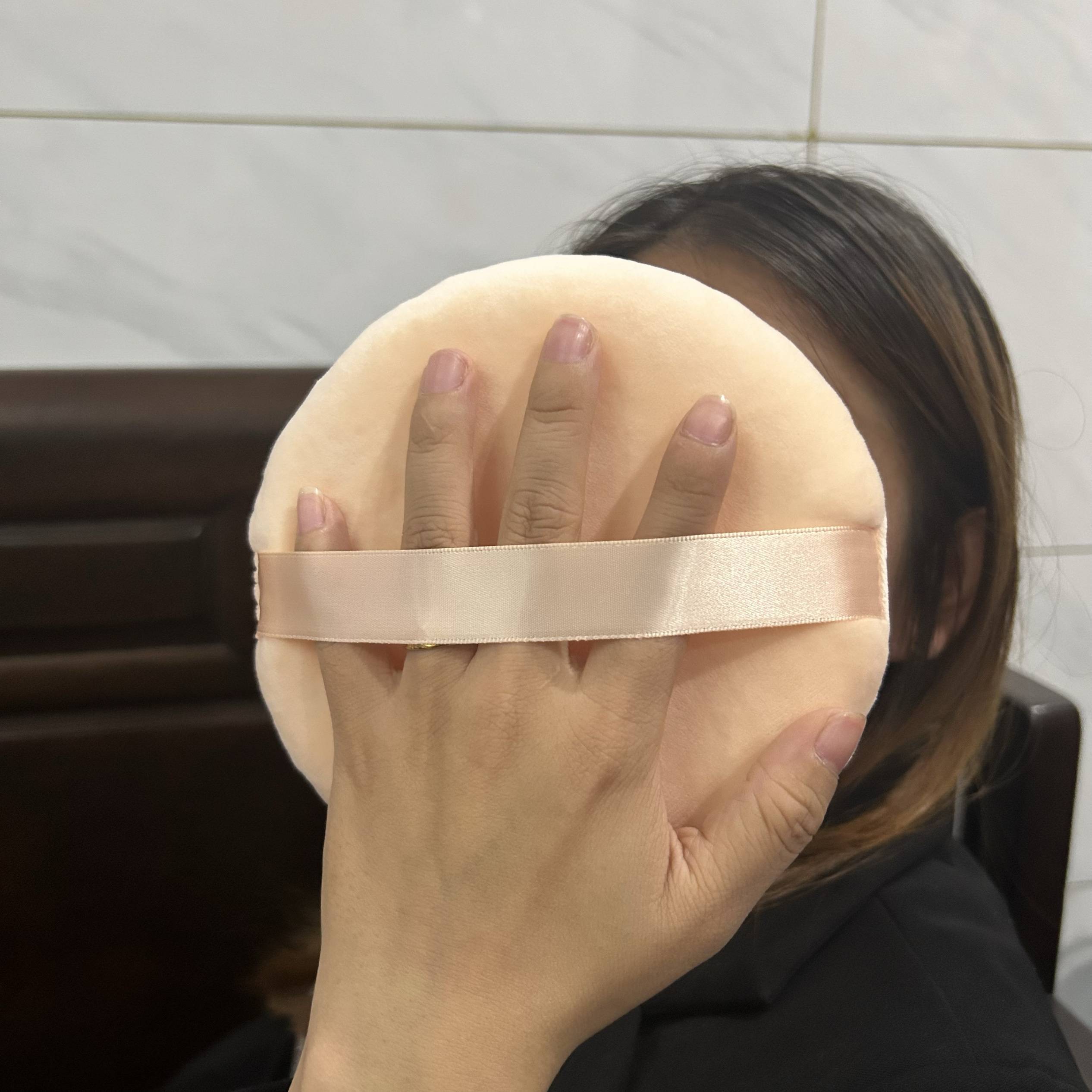 15 cm in diameter skin color super large puff