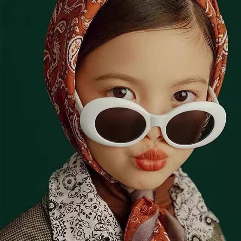 Children's photography props retro port storm dot square scarf photography oval sunglasses personality hip -hop walking show headscarf