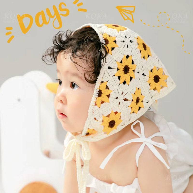 Rice White Frees Triangle Scarf