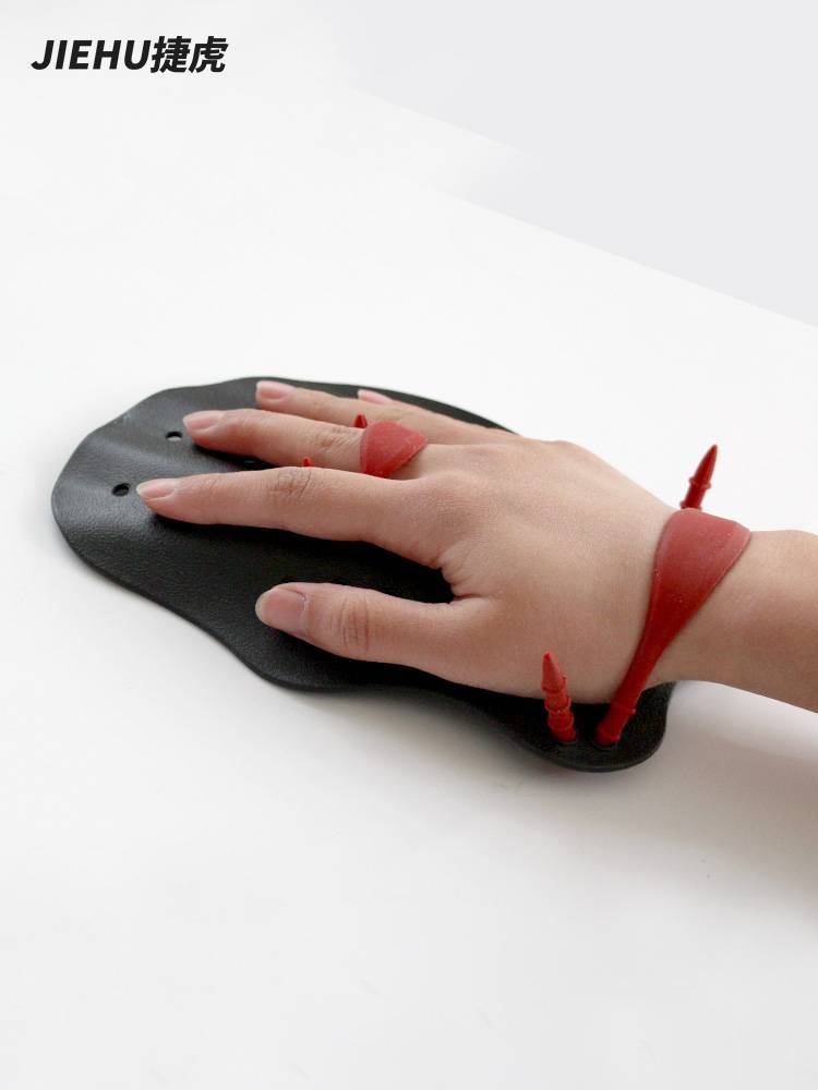 Swimming hand-swirling trades, palms with children, men and women, and equipment equipment