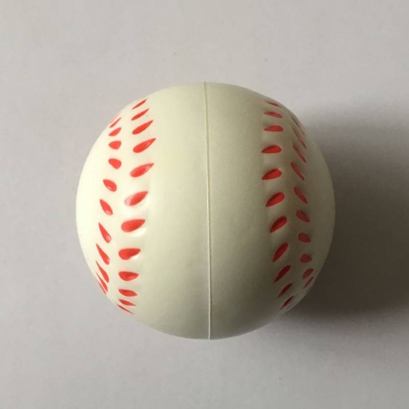 2 white two -inch (diameter 7cm) 2