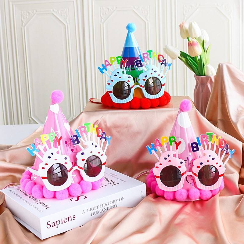 Birthday party decoration scene arrangement baby, happy children, girl girl, crown cake hat, head jewelry glasses