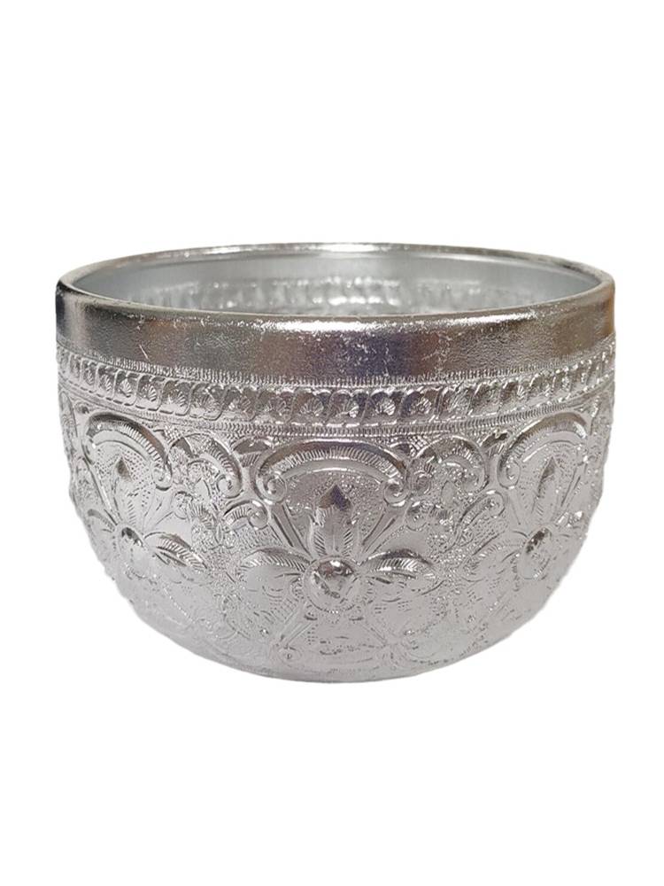 Thai silver -colored tin bowl Southeast Asian creative tableware Thai -style restaurant dessert decorative bowl Dai character fruit disk container