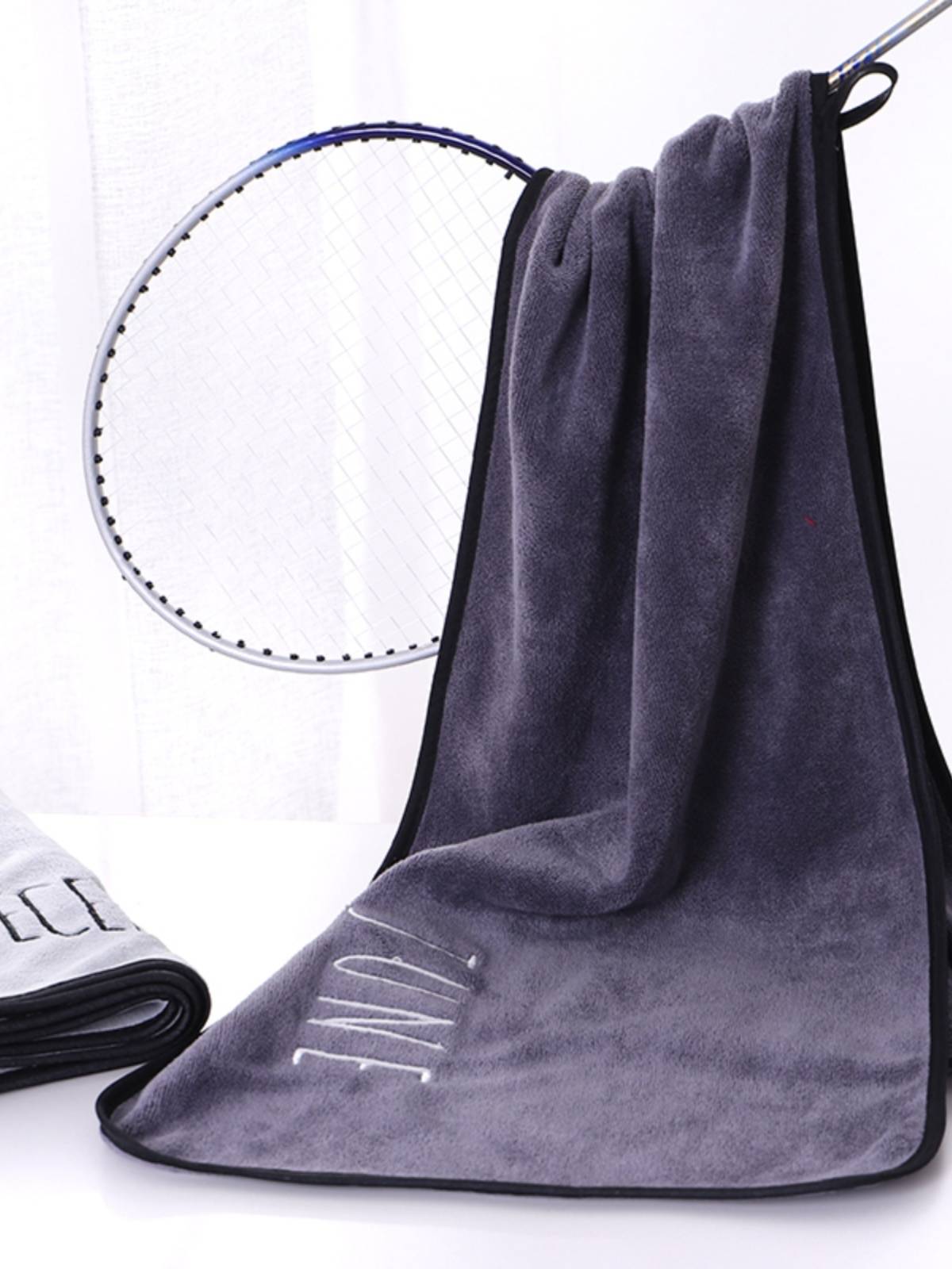 Professional sports towel sweat -absorbent gym -stool cushion towel fast running big run and extend sweat -sweat tissue custom logo