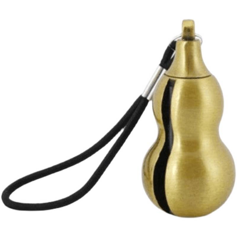 The new type of permanent tens of thousands of matches, kerosene lighter, waterproof windproof bullet keychain to send boyfriend lettering
