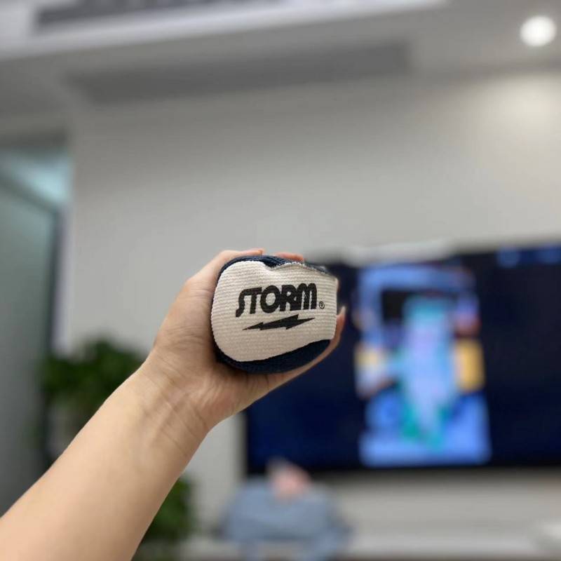 Storm dry handball blue and white