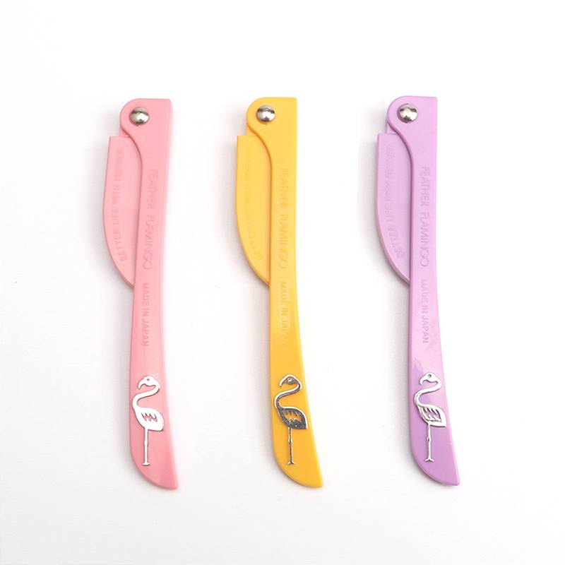 Japan feather feather crane brand eyebrow repair knife safe scratch anti -scratch folding folding crane knife first learning eyebrow knife 3