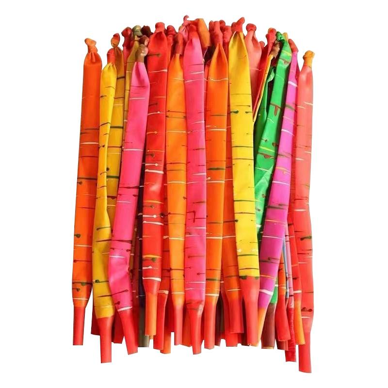 Flying Flying Flying will be called loud thickened rocket balloon slender flying sky long small steam ball toys blowing dragon mouth whistle whistle