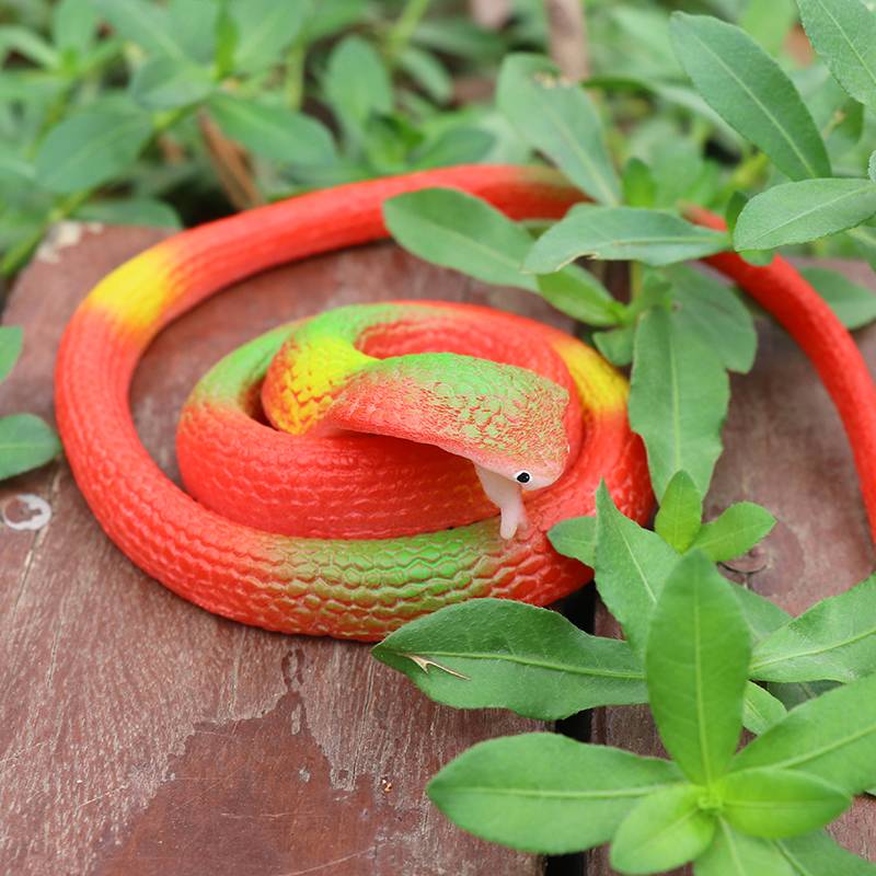 Simulation rubber snake 73cm tidy spoof spoofs scary and funny children's creative toy soft glue fake snake rushing bird props