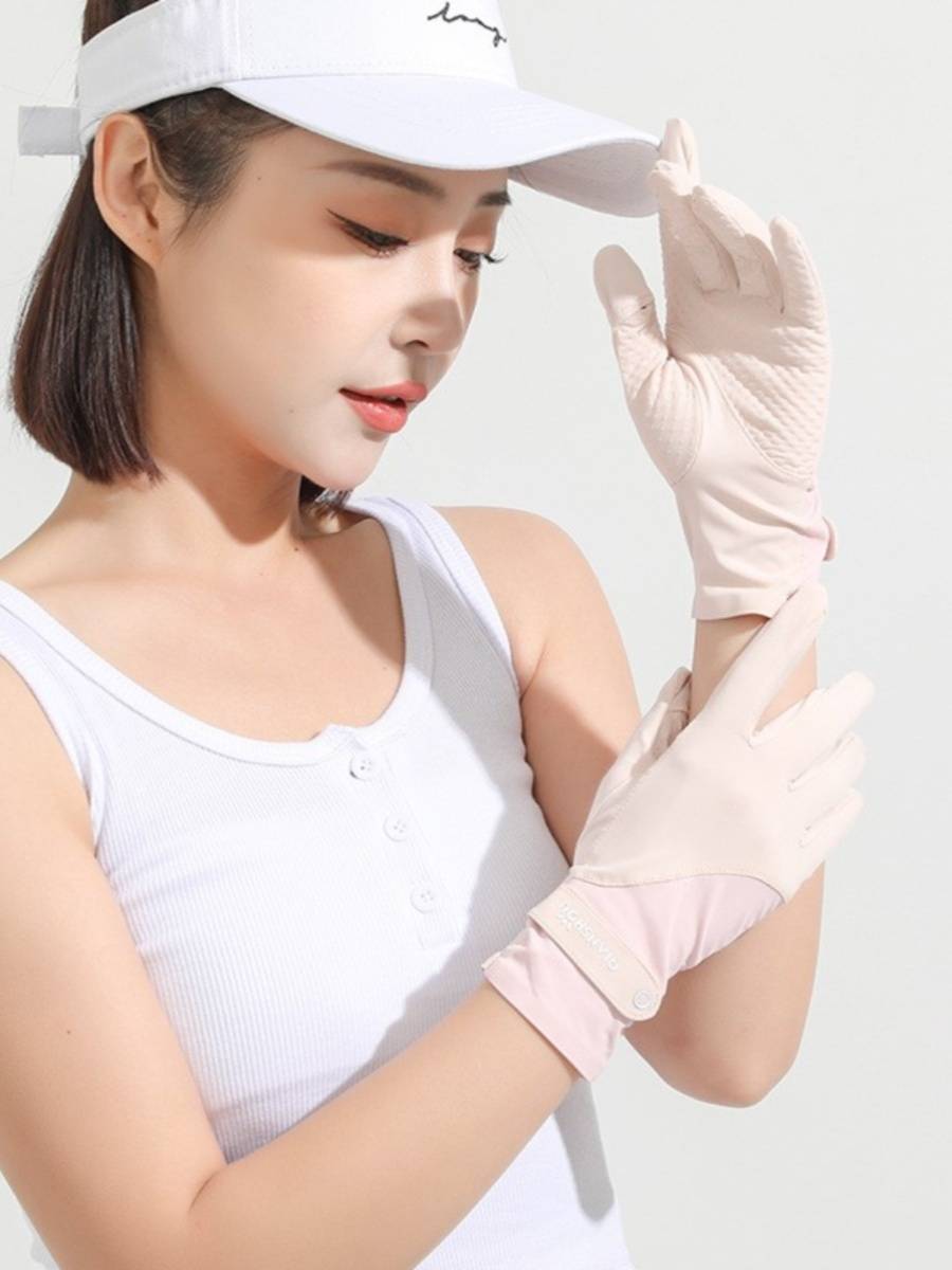 The horse gloves lady rides with the adult grinder-resistant silica-resistant gel lady
