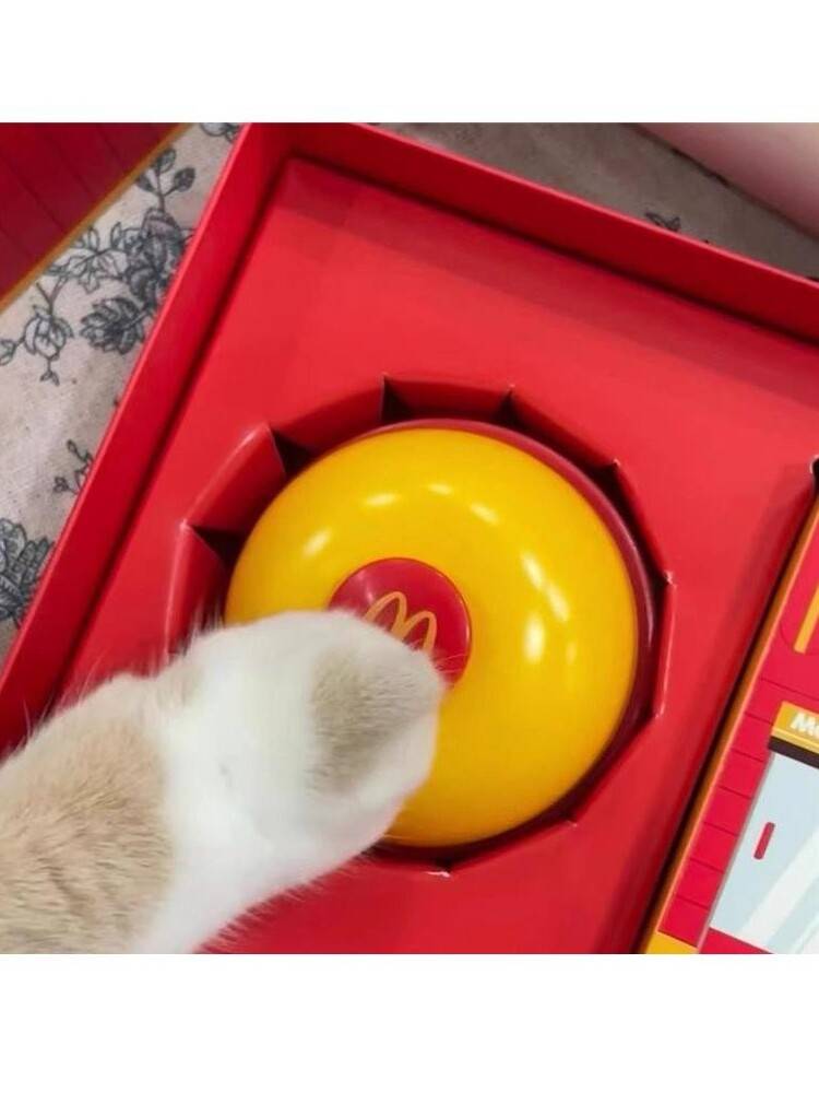 McDonald's bells ring the answering bells, tap the food table bells on the front desk, call the pets to ring the bell