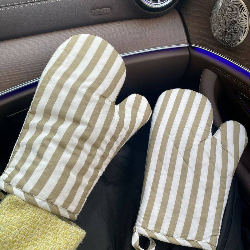 [Striped] Remedial Gloves (1 installation)