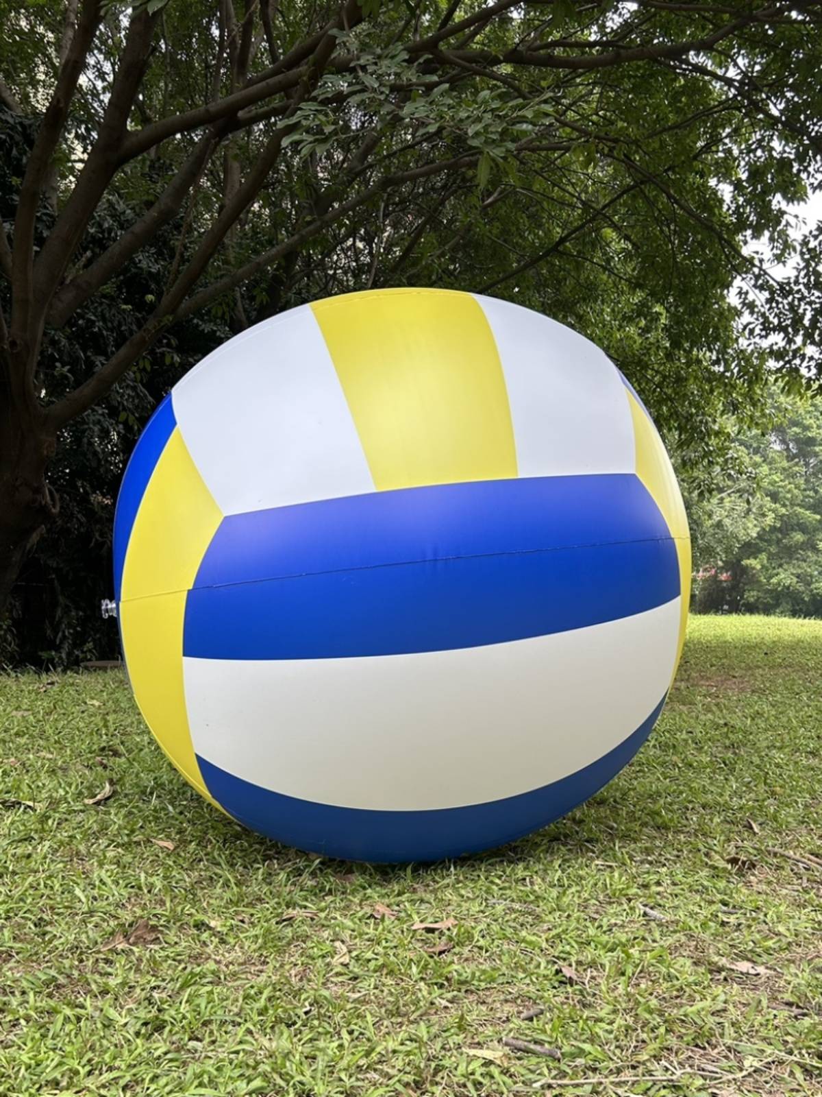 Giant inflatable volleyball, large inflatable volleyball toy beach ball, school volleyball game oversized volleyball