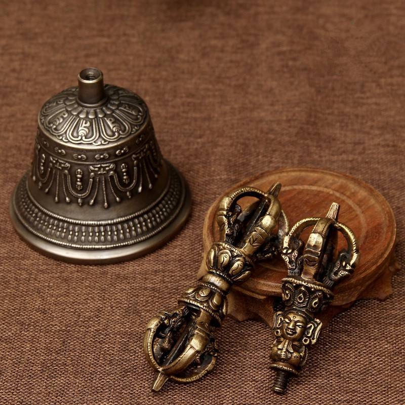 The sound of the nine-part pure copper bells of the Nepalese Importer is very small