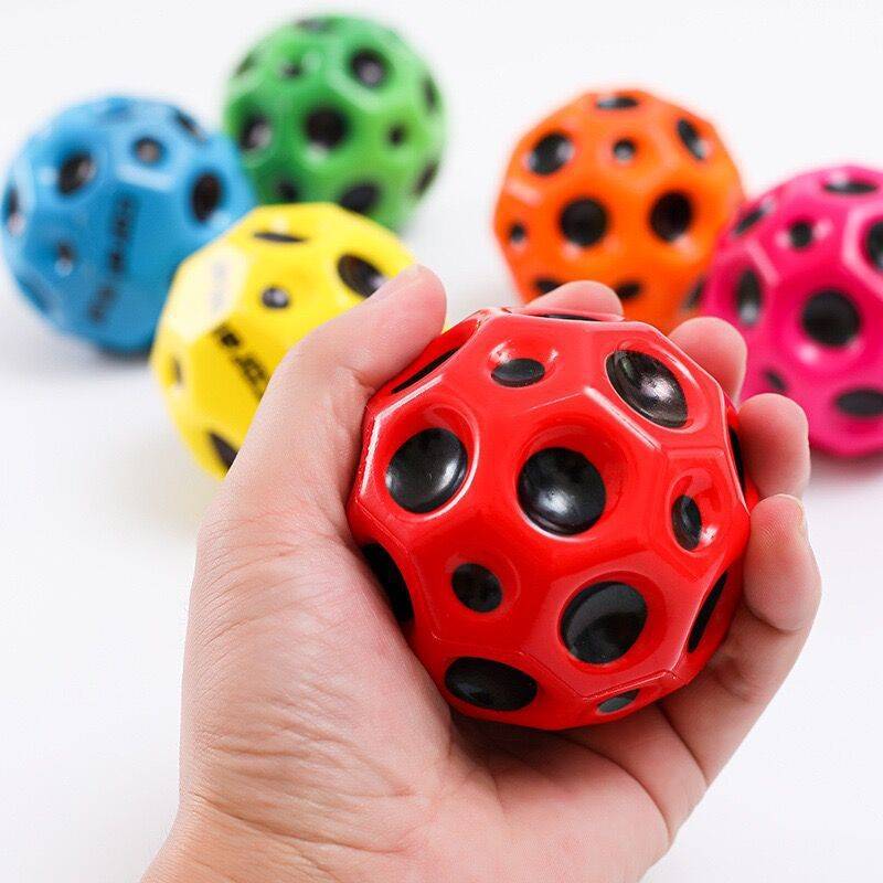 Super bomb [4 mixed color] can play on the third floor