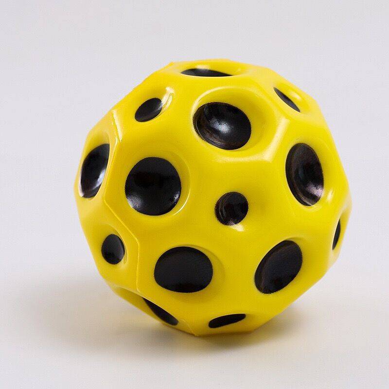 Super bomb [yellow] can play on the third floor