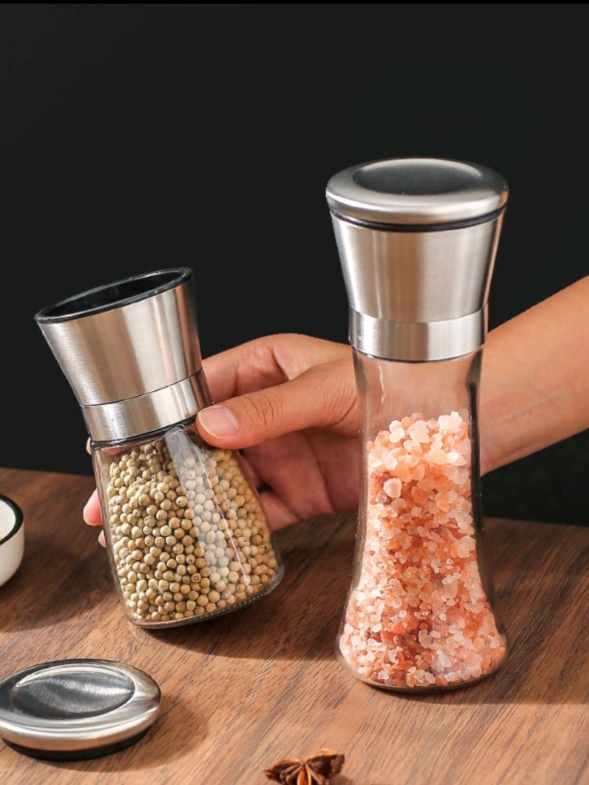 Manual stainless steel black pepper grill grinders Creative kitchen products pepper pepper mill black paste pepper seasoning