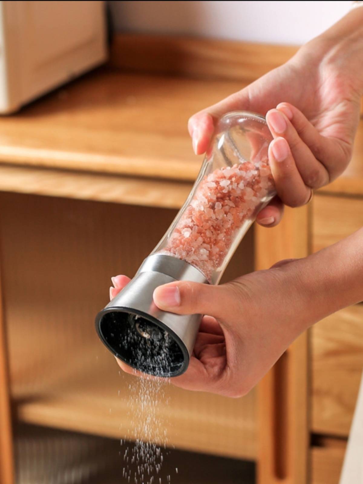 Manual stainless steel black pepper grill grinders Creative kitchen products pepper pepper mill black paste pepper seasoning