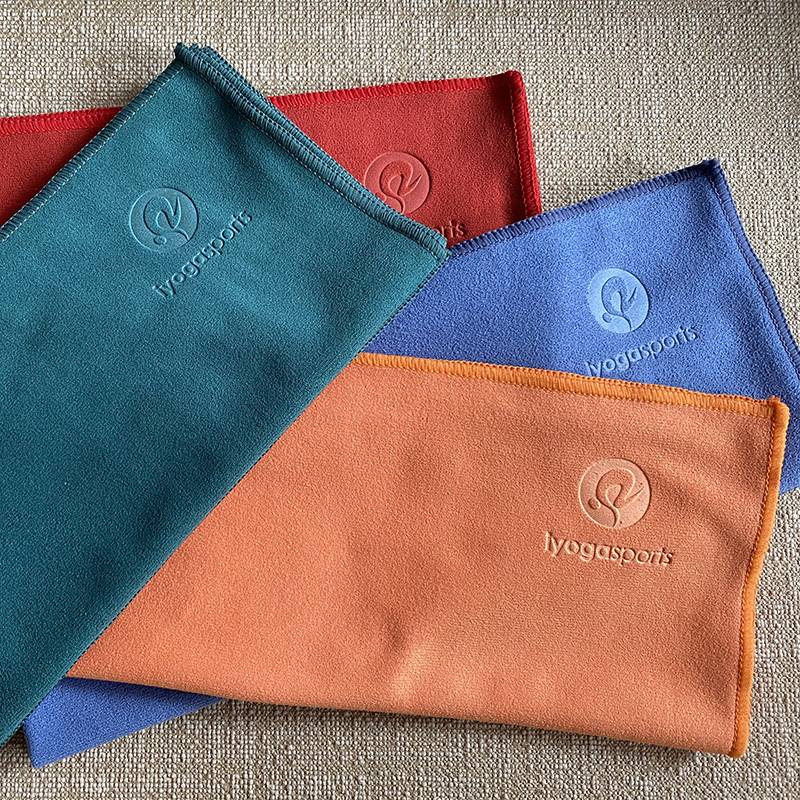Yoga non -slip small sweat towel men and women fitness blankets sweat -sucking towels open gift custom small square towel Hand Towel