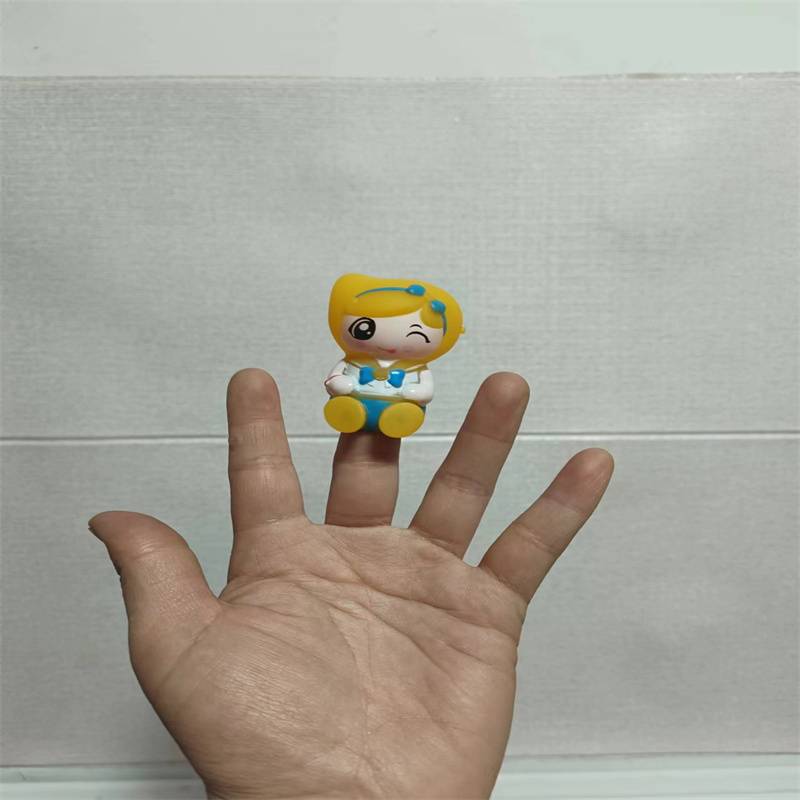 Little yellow people 1 finger puppet
