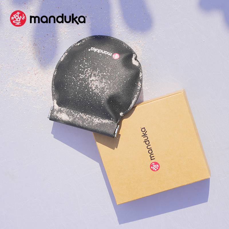 Manduka Break in Himalayan Powder PRO series opening pad salt bag