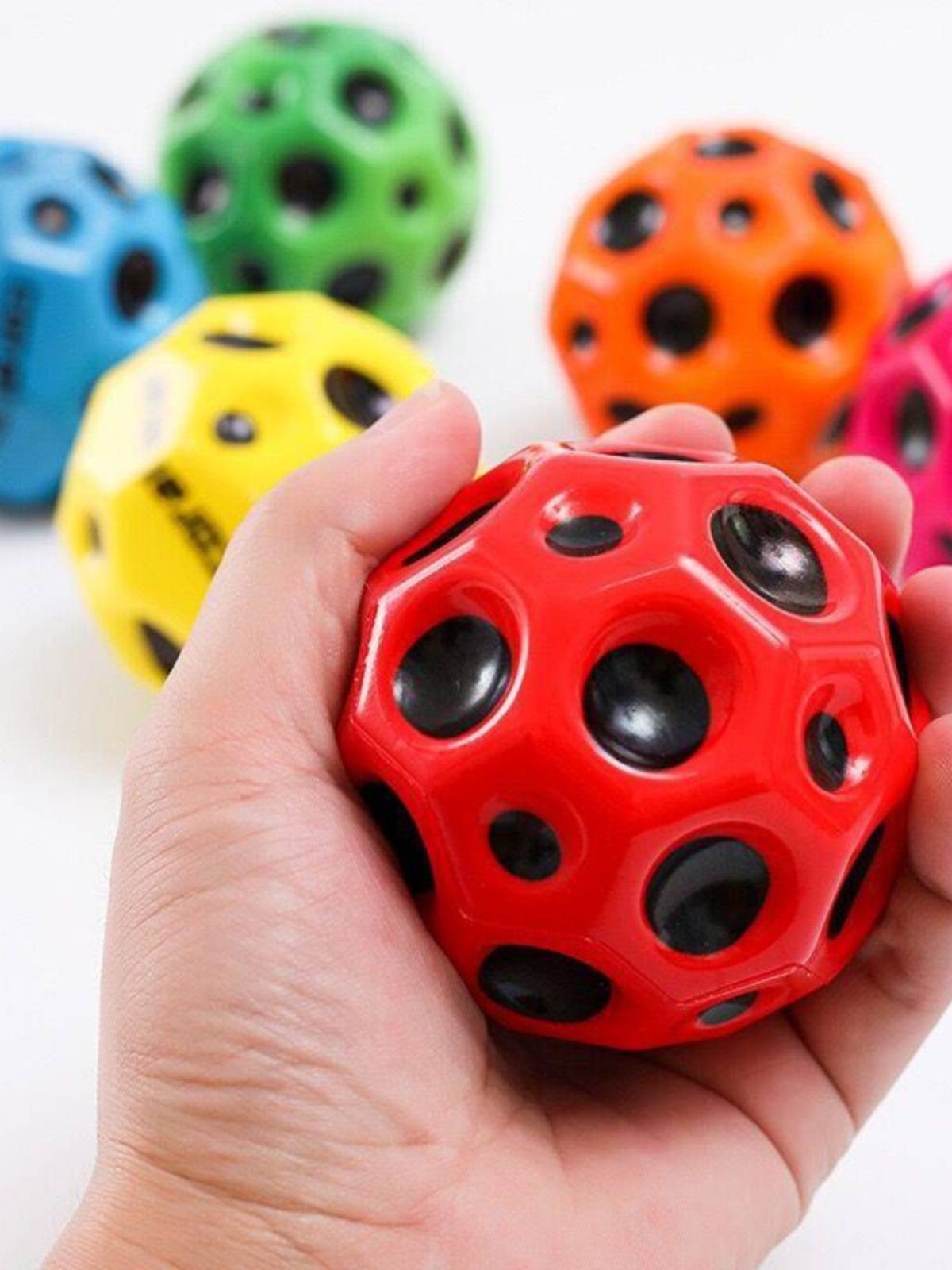 Anti -gravity bomb jumping ball Moon high -elastic ball jumping ball Children's outdoor rebound ball grab the ball adult decompressing the ball