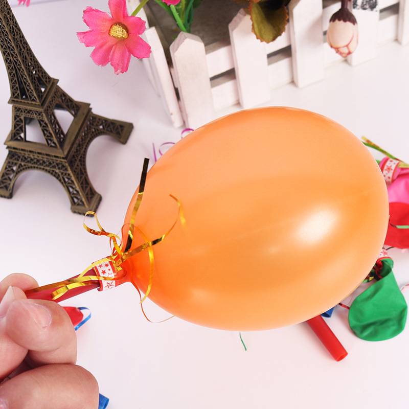 Balloon children's mouth whistle blowing dragon toy sounds blowing a whistle with baby whistle, non -toxic cartoon small steam ball blowing exercise