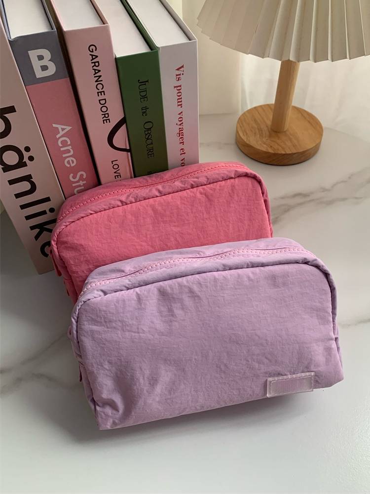 Pick up the leak ~ Spain to withdraw the cabinet!Original makeup bag pen bag storage bag makeup bag pure color stationery bag soft cotton