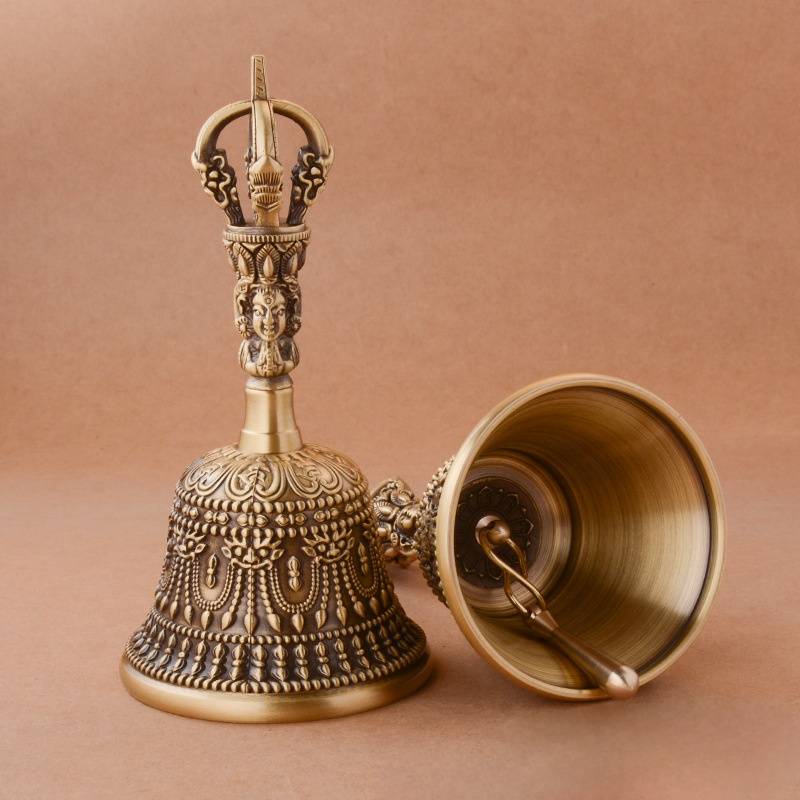 Five -share Treasure Bell Handmade Bronze Voice Light Voice Echo Long Wake up Bell Bells for a long time