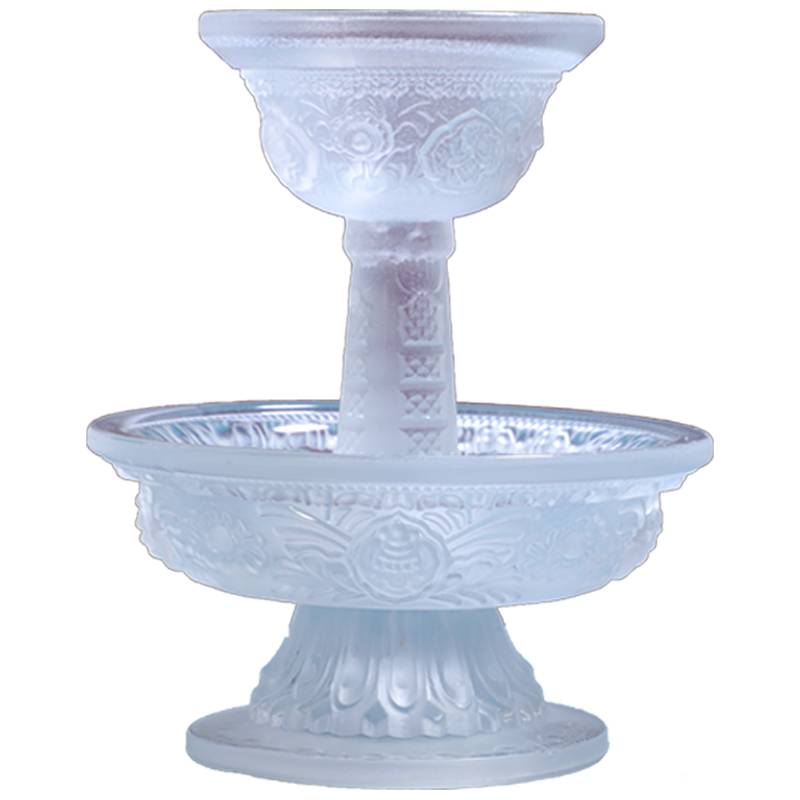 Protecting the French Cup Tantra and Worshiping the French Cup Tibetan Ethnic Products in front of the Buddha's presence of holy water cup glazed care cup