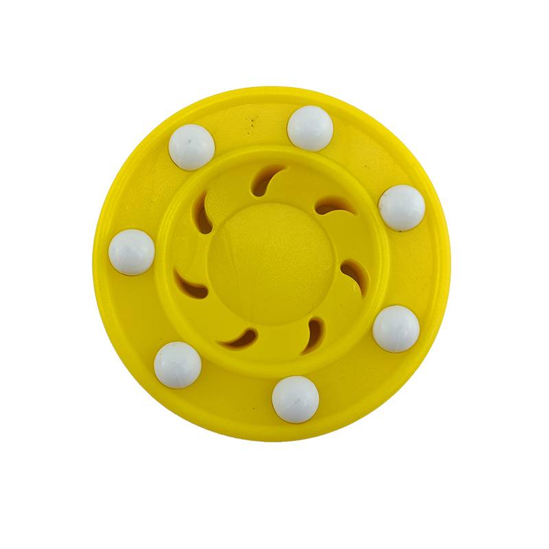1 yellow ball