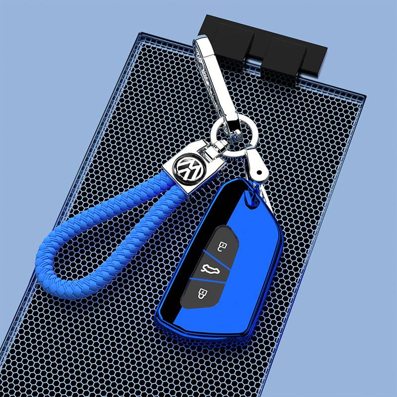 Keycase + knitting button