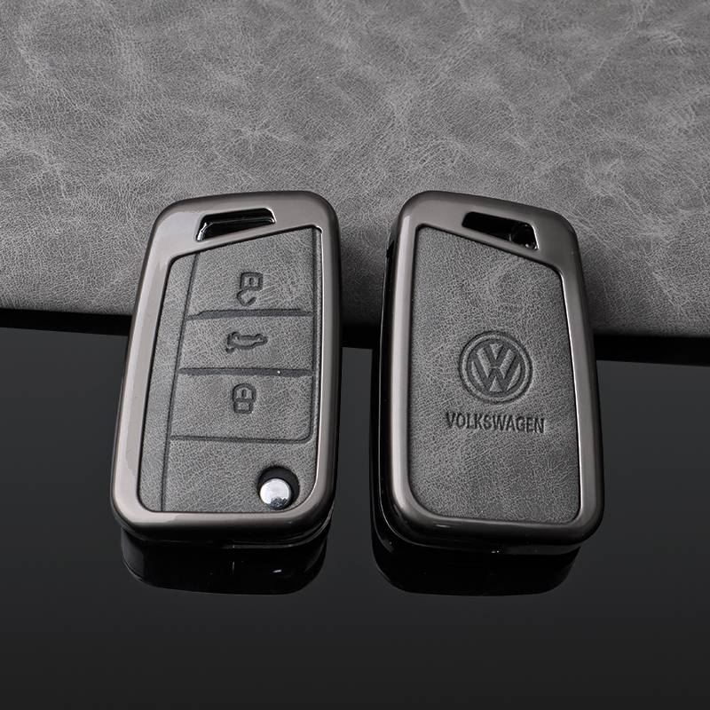 a popular car with a key to roll over and pulus to explore the golf's shell