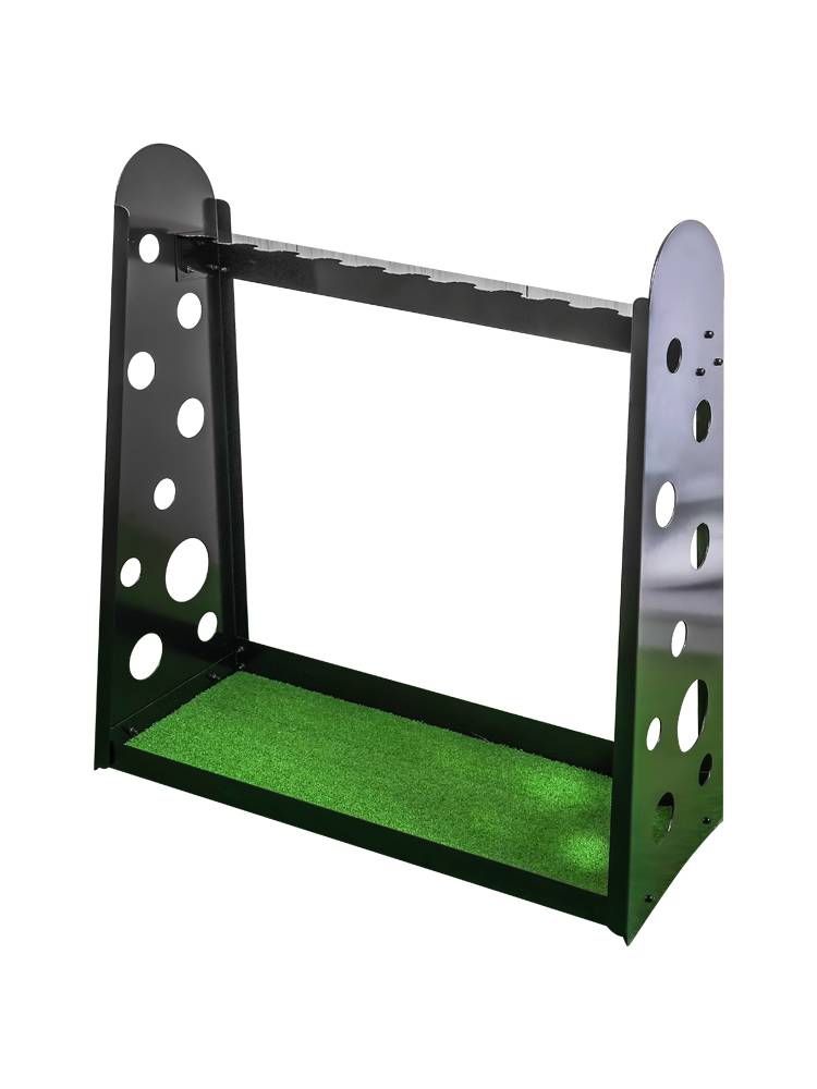 Caiton Kail, all-metal golf clubs, indoor plume set-up for displays