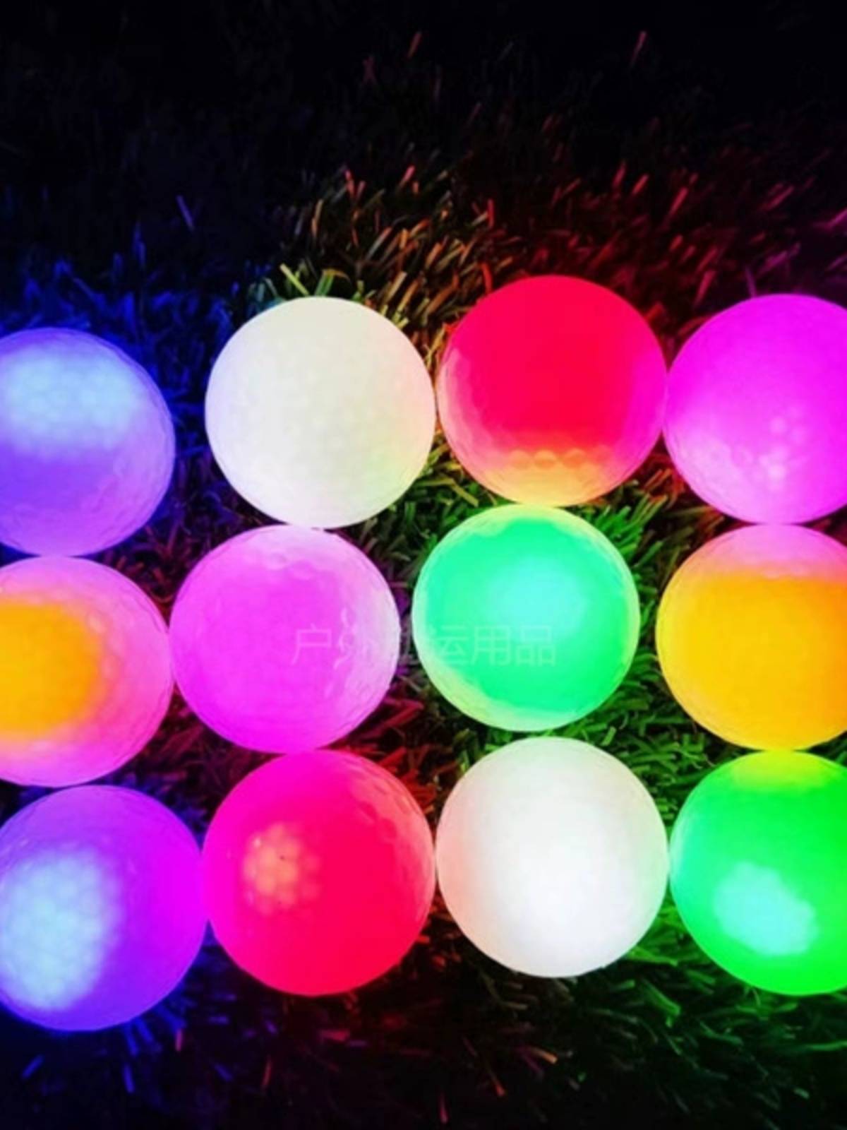 New Golf Golf Golf Colorful Fighting Ball Led Light Ball LED Hengliang Nights Night Place Playing Ball