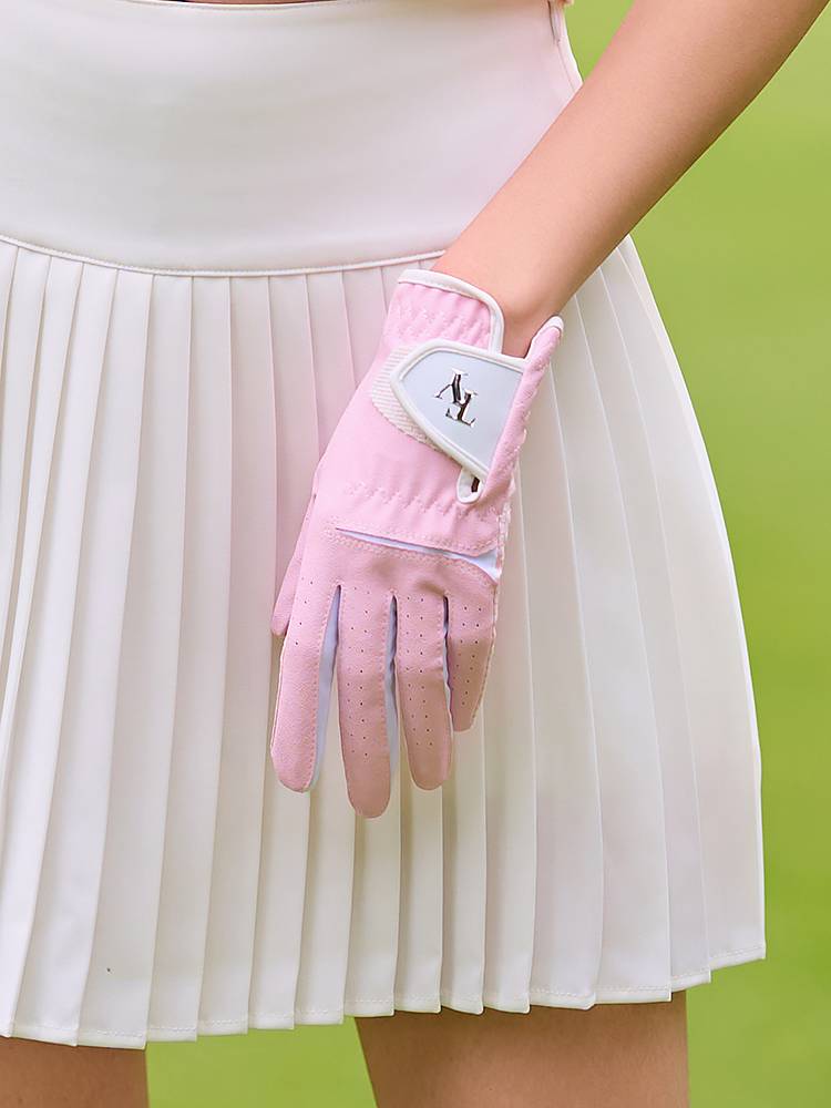 MS. GOLF GLOVES, AIR-RETARDED PU LEATHER, SMOOTH AND COMFORTABLE WITH A PAIR OF HANDS