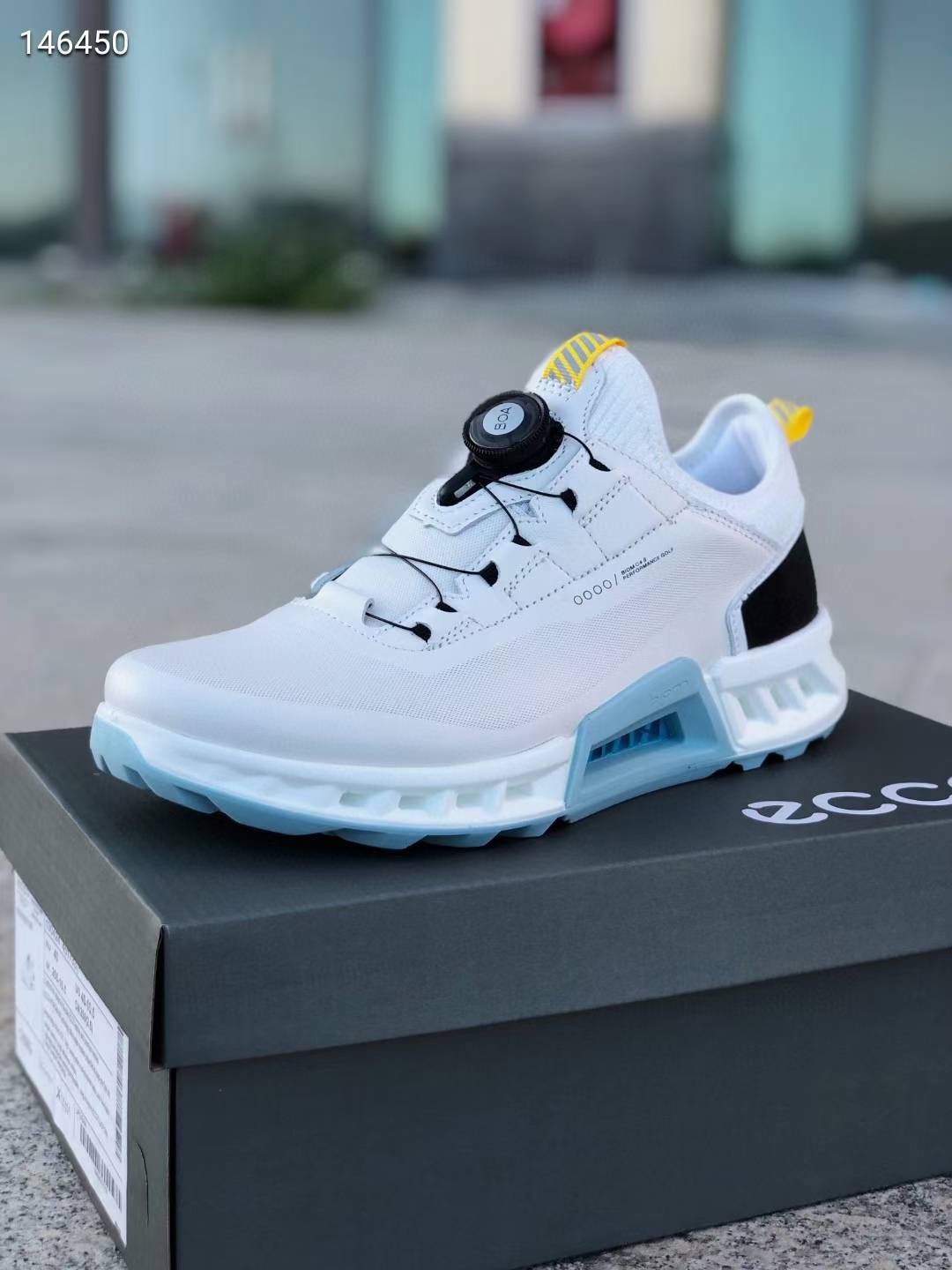 New men's fixed nail nail golf shoes exit the remaining whole leather comfortable and comfortable and generous quality guarantee workmanship is fine